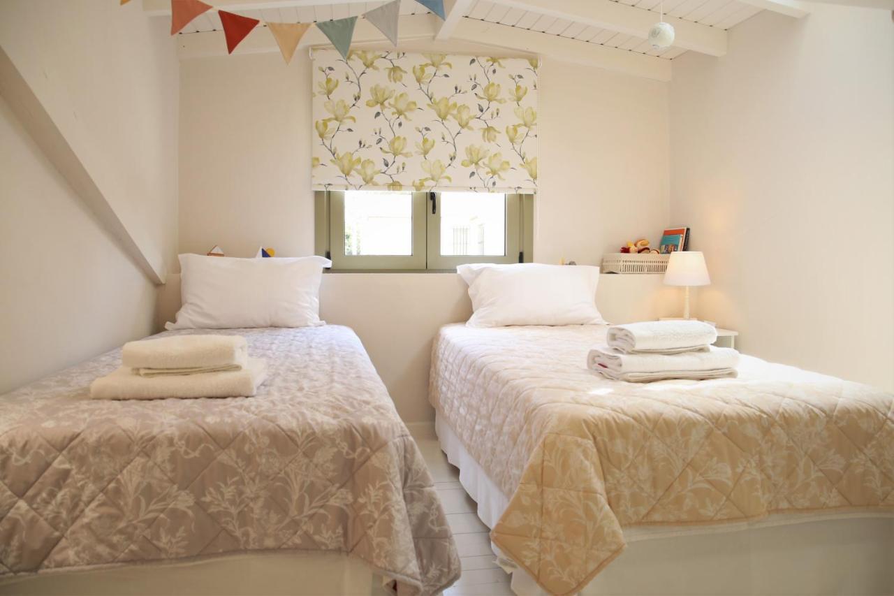 For4 Seasons Home 2 - By Avelink Spata  Bagian luar foto